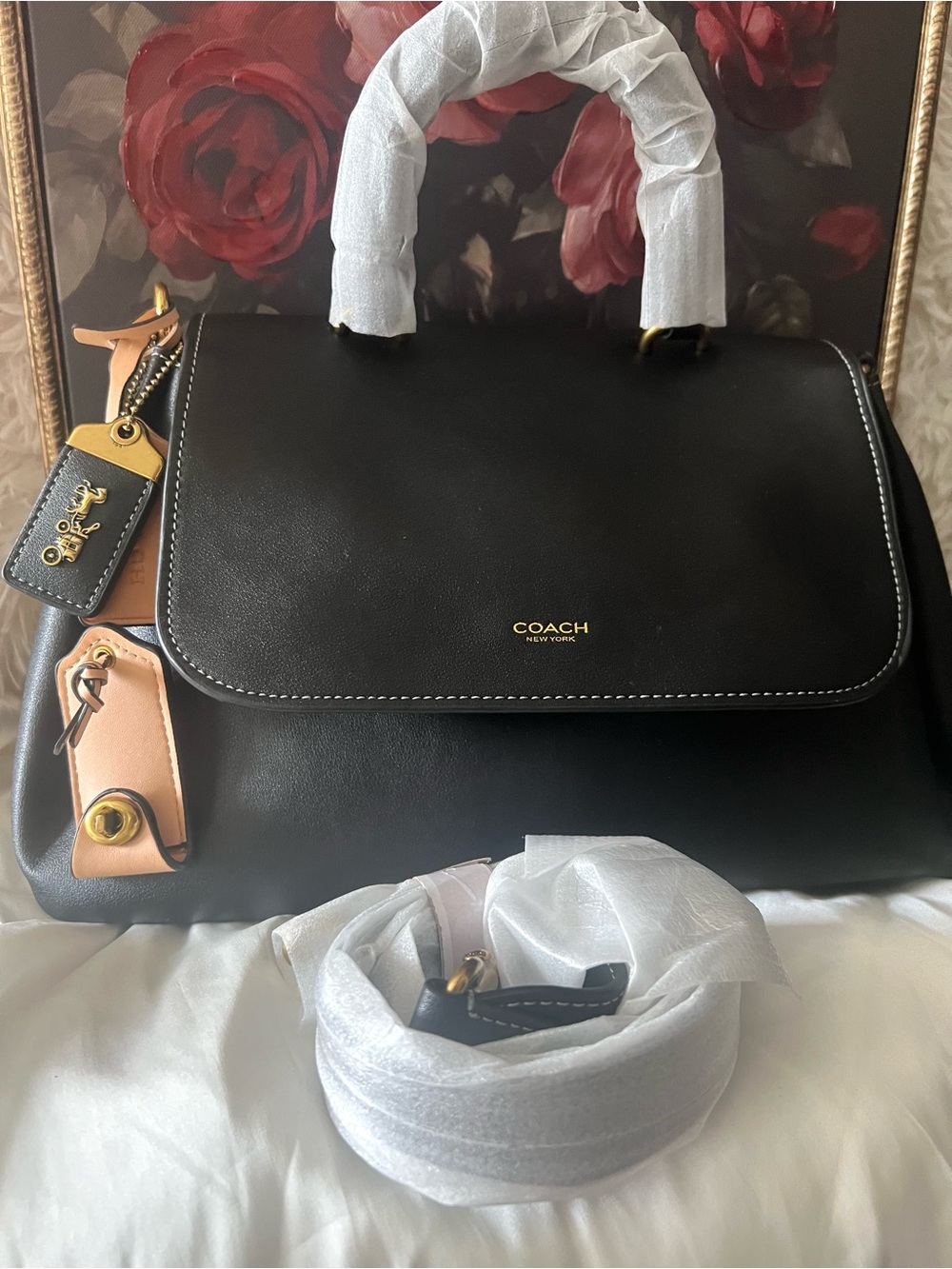 🖤Luxury Fashion Black Leather Satchel with Tan Accent and Gold Hardware🖤 - Picture 3 of 12